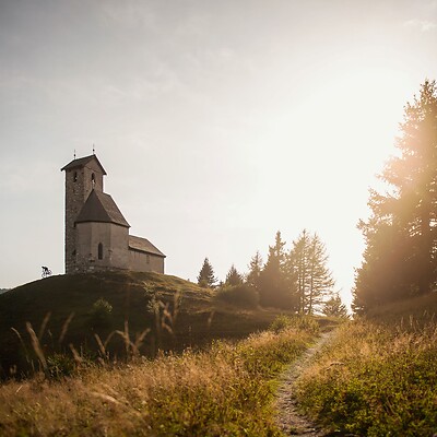 Biken am Vigiljoch bei Abendsonne