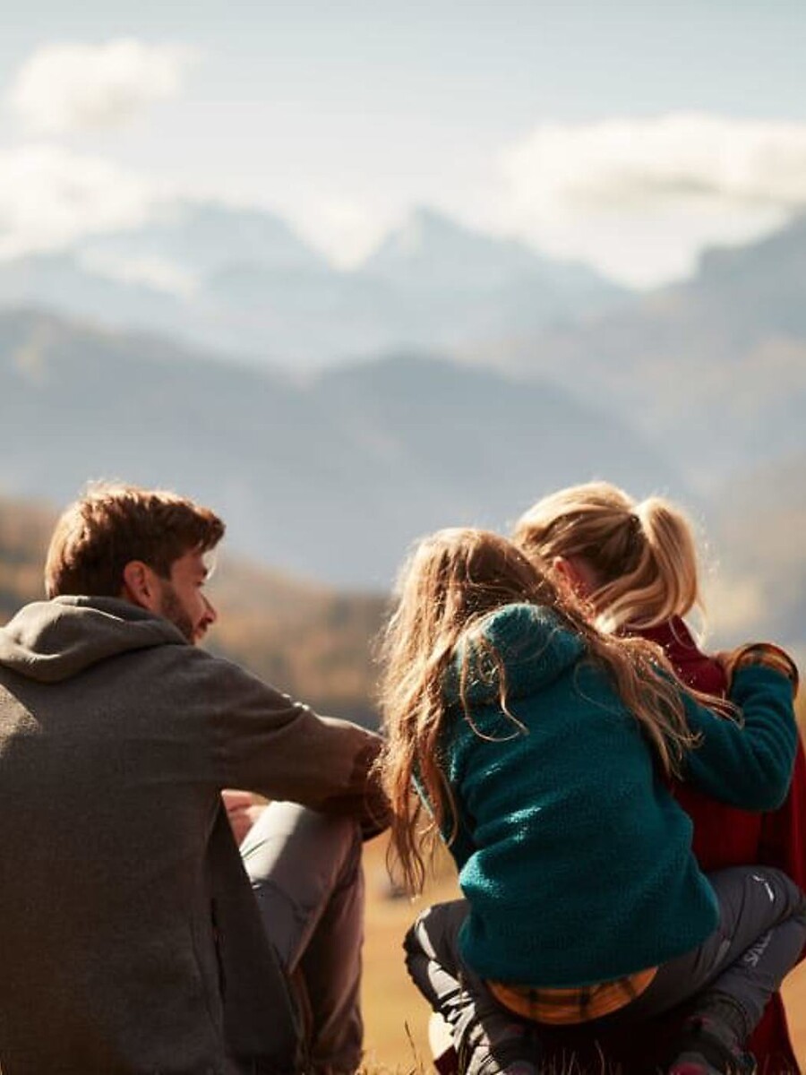 Family Autumn at Alpiana